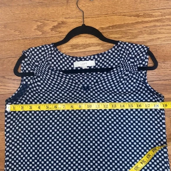 EUC Loft petite sleeveless top - Picture 9 of 12